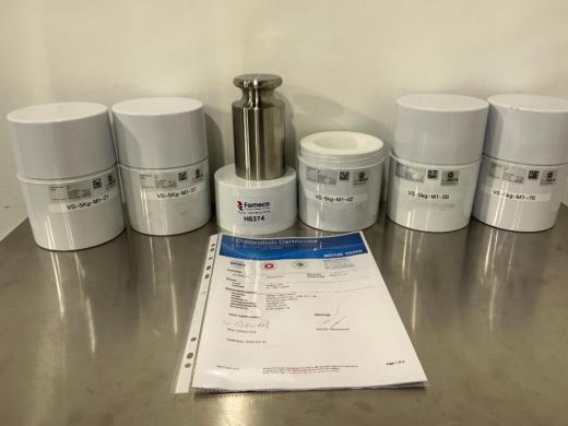 METTLER TOLEDO 5 kg Calibration Weight Set of 5 Pieces Model 30406482-cover
