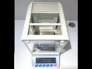 A&D GF-324A Series Analytical 4-Place Electronic Balance with 0.0001 g Readability, 4 of 8