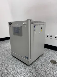 NuAire CO2 Incubator for Precise Temperature and CO2 Control in Cell Culture, 3 of 5
