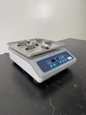 Thermo Scientific Digital Microplate Shaker-cover