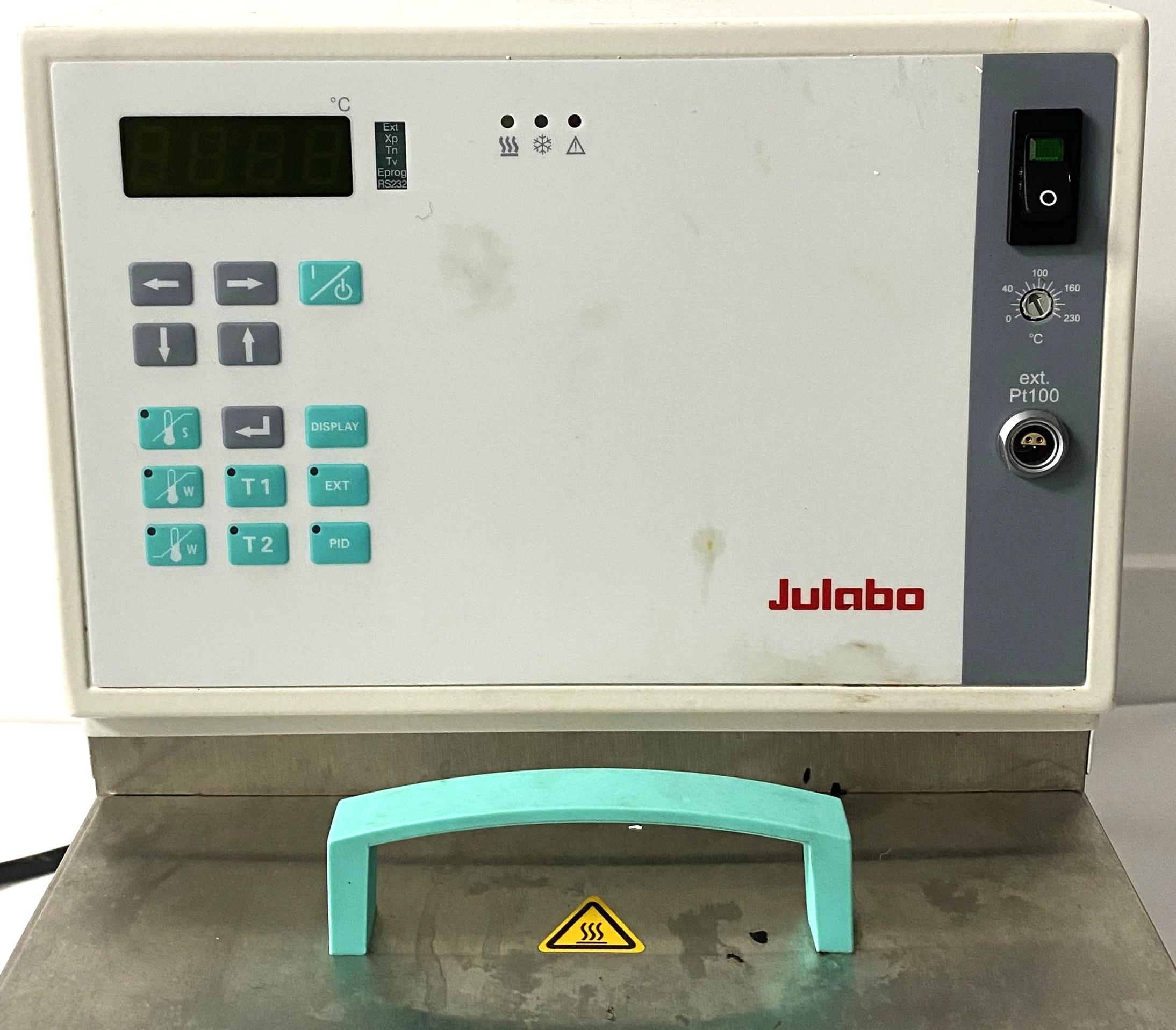 Julabo F30-C Refrigerated Circulating Bath with 3.8L Capacity and Precise Temperature Control
