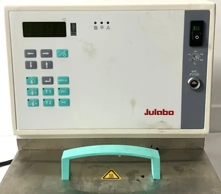 Julabo F30-C Refrigerated Circulating Bath with 3.8L Capacity and Precise Temperature Control