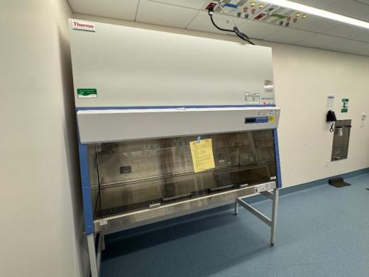 Thermo 1300 Series A2 6' BioSafety Cabinet-cover