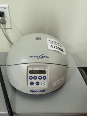 Eppendorf MiniSpin 5452 Benchtop Microcentrifuge with Fixed-Angle Rotor FA-45-24-11-cover