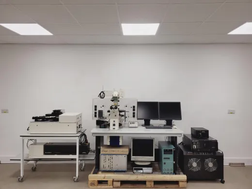 Zeiss Axiovert 200M Confocal Microscope with LSM510 META