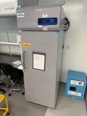 Thermo Scientific TSX Series TSX2320FA Ultra-low Temperature -20°C Upright Freezer-cover