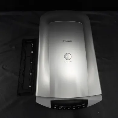 Canon CanoScan 4400F Flatbed CCD Color Image Scanner