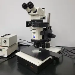 Zeiss Stemi SV11 Apo Stereo Microscope with Fluorescence and Triple Nosepiece, 2 of 12
