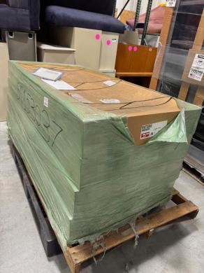 Metro MWT305US Stainless Steel Modular Laboratory Work Table-cover