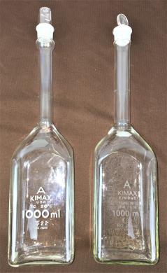 Kimble KIMAX 28040-1000 Class A Square 1L Volumetric Flask with No.22 Stopper-cover