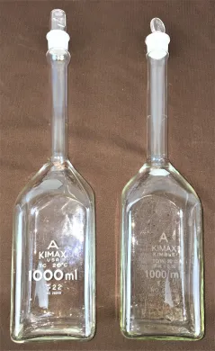 Kimble KIMAX 28040-1000 Class A Square 1L Volumetric Flask with No.22 Stopper