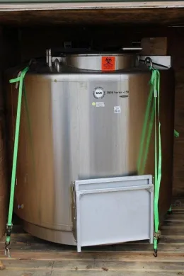 MVE Cryogenics 1800 Series 150 Dewar Cryotank for Cryogenic Storage
