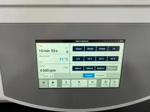 Eppendorf 5910 Ri Refrigerated Benchtop Centrifuge with Touchscreen Control, 3 of 4