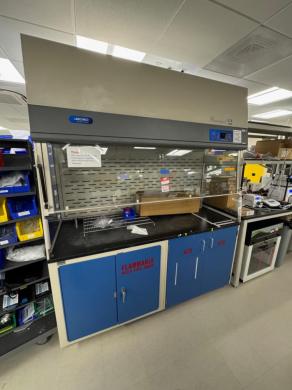 Labconco Paramount 6-foot Ductless Laboratory Enclosure for Chemical and Biological Containment-cover