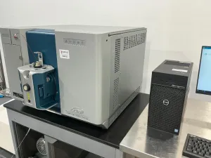 AB Sciex API 7500 Triple Quadrupole LC-MS System with Workstation and Vacuum Pumps, 3 of 4