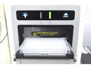 Thermo Fisher Attune NxT Acoustic Focusing Cytometer with 4 Lasers, 14 Colors, 16 Detectors & Cytkick Autosampler, 18 of 19
