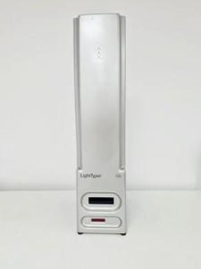 Roche Diagnostics Corporation LightTyper 96 Genotype Analyzer Lab-cover