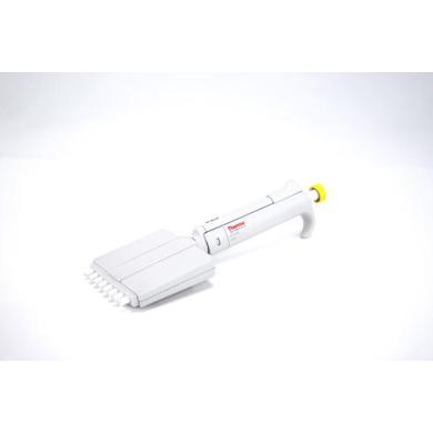 Thermo Scientific Finnpipette 8-Kanal Channel variable Pipette 50-300 uL-cover