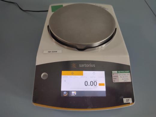 SARTORIUS QUINTIX 1102 1CFR Precision Balance 1100g / 0.01g-cover
