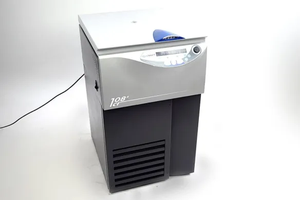 Awel CF 108 Refrigerated Centrifuge, 4 × 750 mL, 15/50 mL
