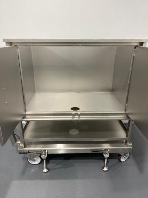 Mettler Toledo IND570 Industrial Weighing System with 500L Stainless Steel Container-cover