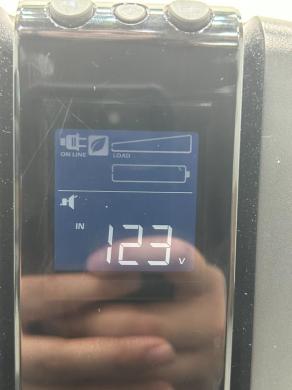 APC Back-UPS Pro 1500 UPS-cover