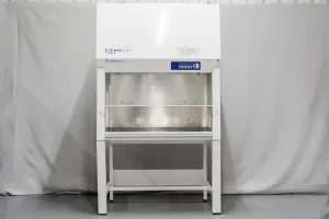 CleanAir Biovanguard 4 Class II Microbiological Safety Cabinet, 2 of 7