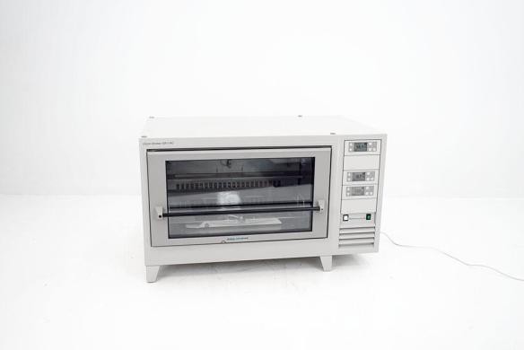 Kuhner ISF1-XC CO2 Incubator Shaker with Humidity Control, 25 mm Orbital Motion-cover