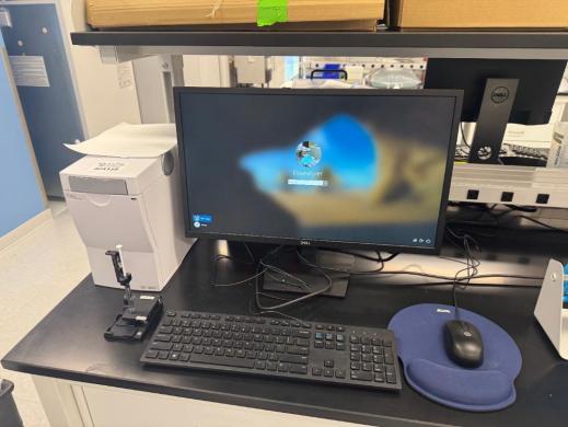 Agilent 2100 Bioanalyzer Automated Microfluidic Electrophoresis System-cover