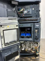 Waters Acquity High-Performance Liquid Chromatography (HPLC) System with PDA Detector and Column Oven, 3 of 4
