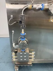 Repligen ARTeSYN Automated Single-Use Chromatography System for Bioprocessing, 3 of 4