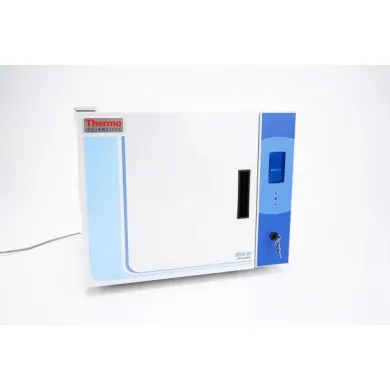 Thermo Scientific CO2 Midi Incubator 40L with 4 Shelves (2023)
