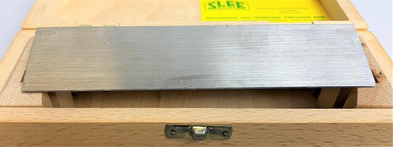 SLEE Type C 160mm Microtome Knife-cover