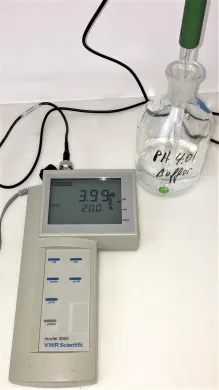 VWR 3000 Portable pH Meter with Hanna HI 1110B Electrode