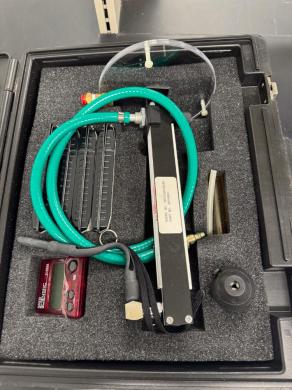 Drager 4054001 Aerotest - Type "A" Low Pressure Leak Testing Instrument-cover