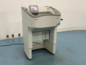 Thermo Scientific CryoStar NX70 Cryostat Microtome for Frozen Tissue Sectioning, 2 of 4