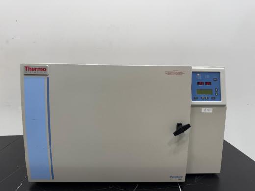 Thermo Fisher CryoMed Freezer Model 7452-cover
