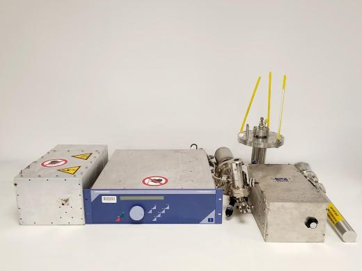 RF System with Hüttinger PFG 600 and PFM 1500A plus SVT Associates RF Plasma Source-cover