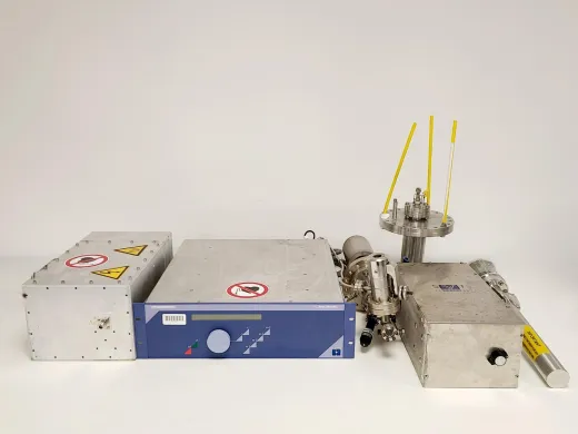 RF System with Hüttinger PFG 600 and PFM 1500A plus SVT Associates RF Plasma Source