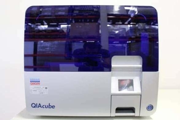 Qiagen QIAcube Automated Processing System-cover