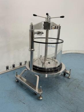Millipore QuikScale 630 Chromatography Column-cover