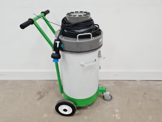 QuirePace IV40 Industrial Dust Vacuum Cleaner-cover