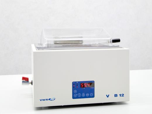 Grant VWB12 Laboratory Water Bath with 12 L Capacity and Precise Temperature Control-cover