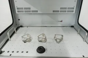 Edmund Bühler TH30 Shaking Incubator Hood with UV and Standard Lighting, 3 of 10