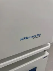 Thermo Scientific HERAcell Vios 250i LK Double Stack CO2 Incubator for Cell Culture, 2 of 4