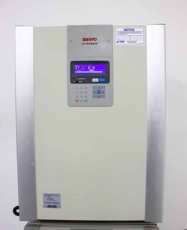 Sanyo MCO-19AIC CO2 Incubator 170L with Humidity Control and Infrared Sensor