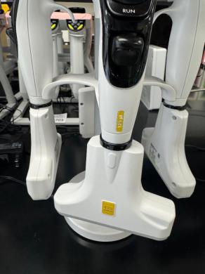 INTEGRA Biosciences Multichannel Electronic Pipettes Set (125–1250 µL) with Stands-cover