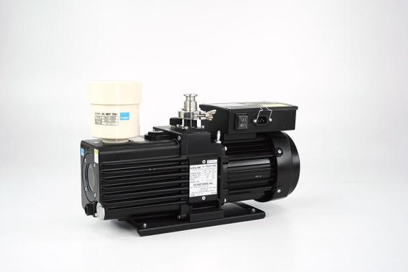 Ulvac GLD-136C Rotary Vane Vacuum Pump (2016)