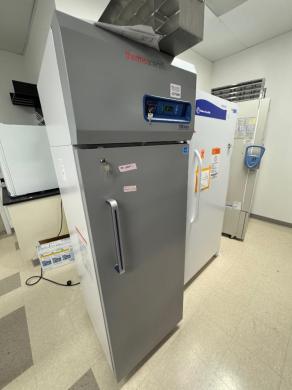 Thermo TSX Series TSX1230FA -20°C Ultra-low Temperature Upright Laboratory Freezer-cover