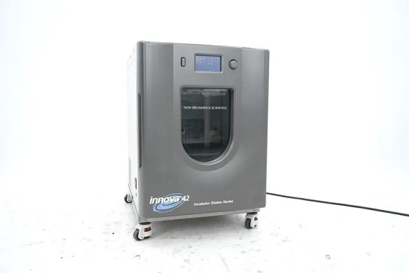 Eppendorf New Brunswick Innova 42 Incubator Shaker